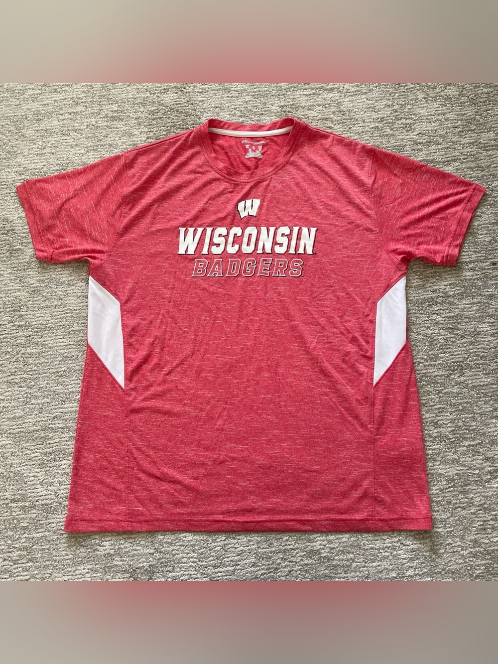 Wisconsin Badgers Champion Elite Short Sleeve Shirt Mens Size XL Red Lightweight